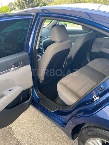 Hyundai Elantra 2019, 123,000 km - 2.0 l - Bakı