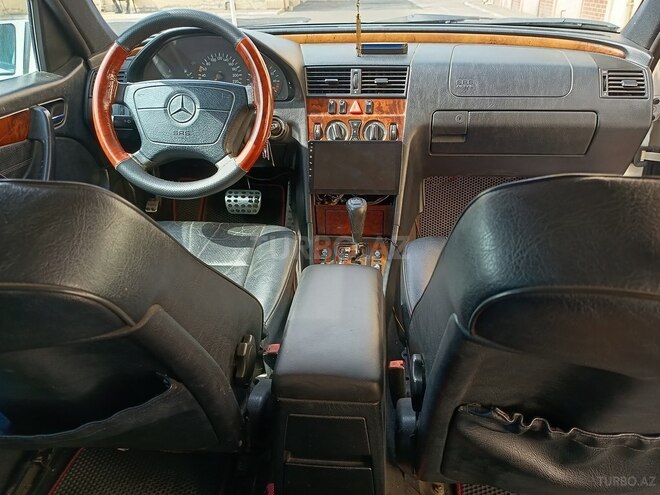 Mercedes C 200 1998, 300,000 km - 2.0 л - Bakı