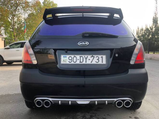 Kia Rio 2006, 387,859 km - 1.4 l - Neftçala