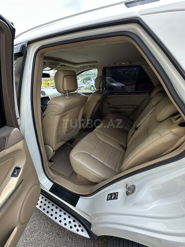 Mercedes ML 350 4MATIC-11