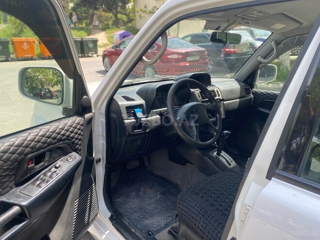 Mitsubishi Pajero io 1999, 231,000 km - 1.8 l - Bakı