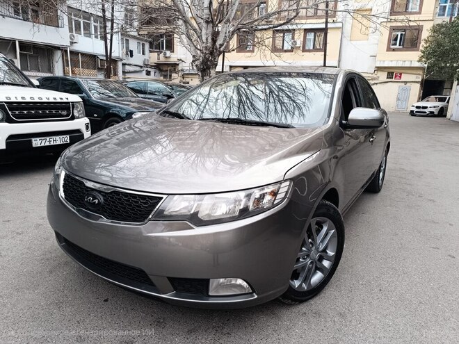Kia Cerato 2011, 208,000 km - 1.6 l - Quba