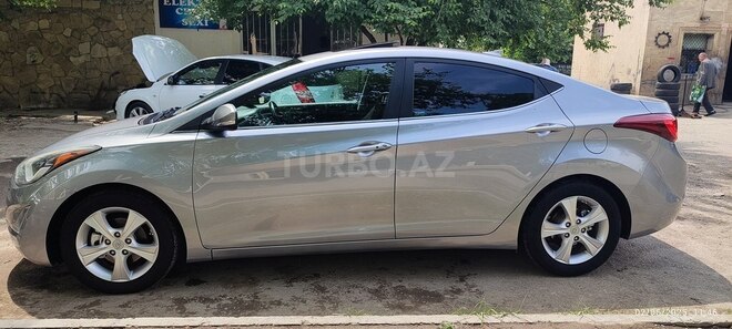 Hyundai Elantra 2015, 98,000 km - 1.8 l - Yevlax