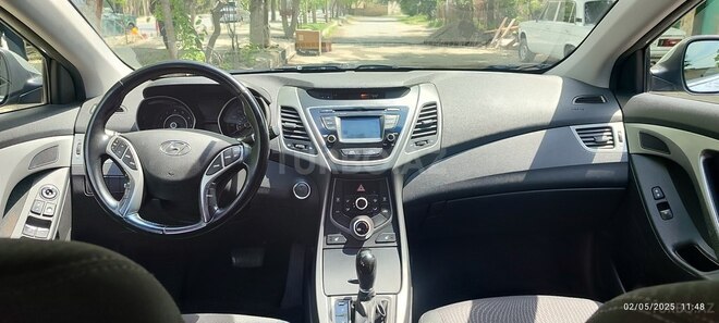 Hyundai Elantra 2015, 98,000 km - 1.8 l - Yevlax
