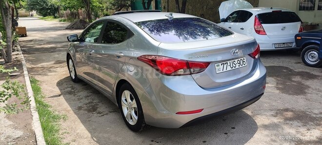 Hyundai Elantra 2015, 98,000 km - 1.8 l - Yevlax