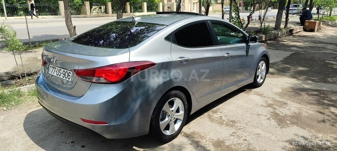 Hyundai Elantra 2015, 98,000 km - 1.8 l - Yevlax