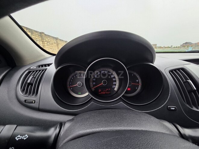 Kia Cerato 2011, 208,000 km - 1.6 l - Quba