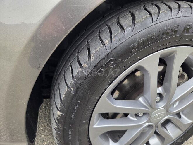 Kia Cerato 2011, 208,000 km - 1.6 l - Quba