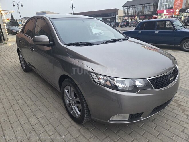 Kia Cerato 2011, 208,000 km - 1.6 l - Quba