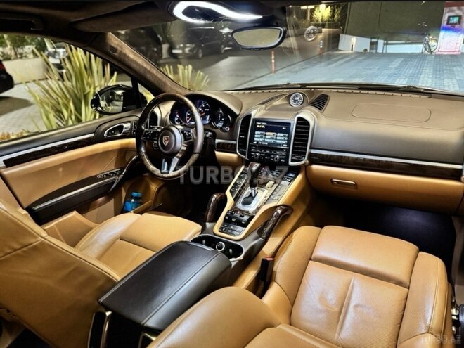 Porsche Cayenne GTS 2016, 98,000 km - 3.6 л - Bakı