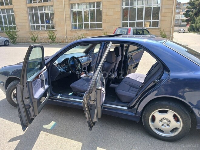 Mercedes E 220 d 1999, 350,000 km - 2.2 l - Bakı