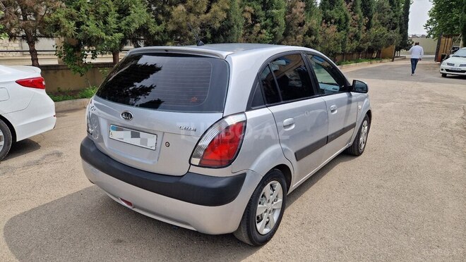 Kia Rio 2006, 287,000 km - 1.5 l - Gəncə