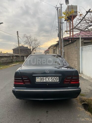 Mercedes E 220 d 2000, 450,000 km - 2.2 l - Zaqatala