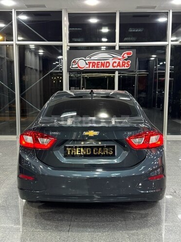 Chevrolet Cruze-9