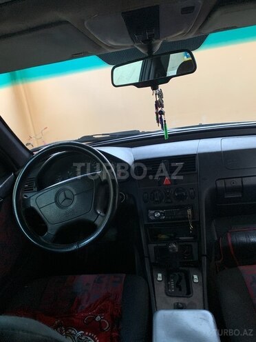 Mercedes C 180 1995, 300,000 km - 1.8 l - Bakı