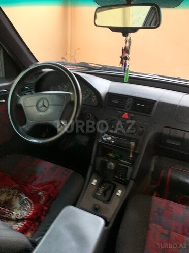 Mercedes C 180 1995, 300,000 km - 1.8 l - Bakı