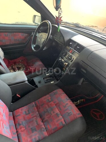 Mercedes C 180 1995, 300,000 km - 1.8 l - Bakı