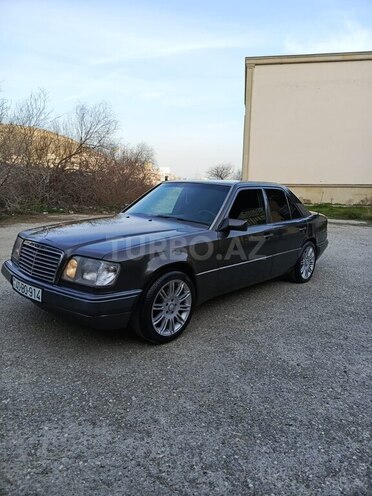 Mercedes E 200 1995, 125,200 km - 2.0 l - Bakı