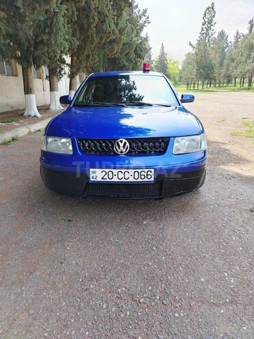 Volkswagen Passat 1999, 432,663 km - 1.8 l - Qazax