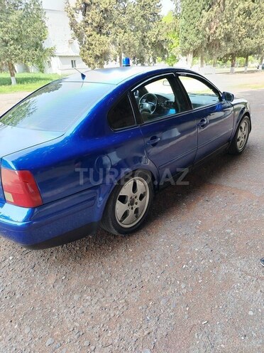 Volkswagen Passat 1999, 432,663 km - 1.8 l - Qazax