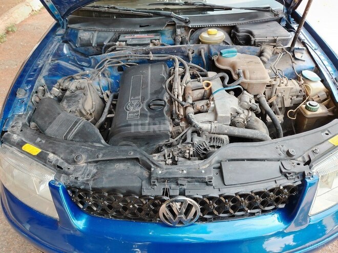 Volkswagen Passat 1999, 432,663 km - 1.8 l - Qazax