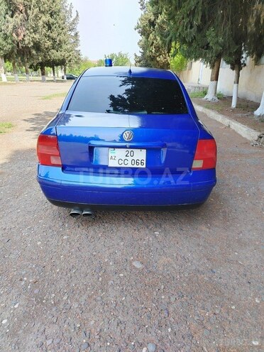 Volkswagen Passat 1999, 432,663 km - 1.8 l - Qazax