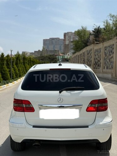 Mercedes B 180 2010, 104,000 km - 1.7 л - Bakı