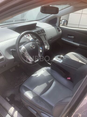Toyota Prius V 2011, 241,402 km - 1.8 л - Bakı