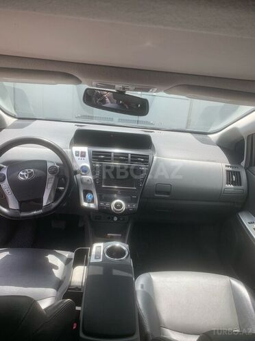 Toyota Prius V 2011, 241,402 km - 1.8 л - Bakı