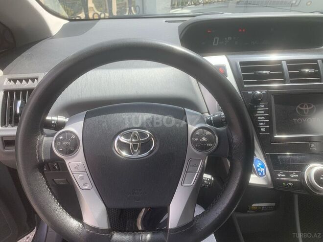Toyota Prius V 2011, 241,402 km - 1.8 л - Bakı