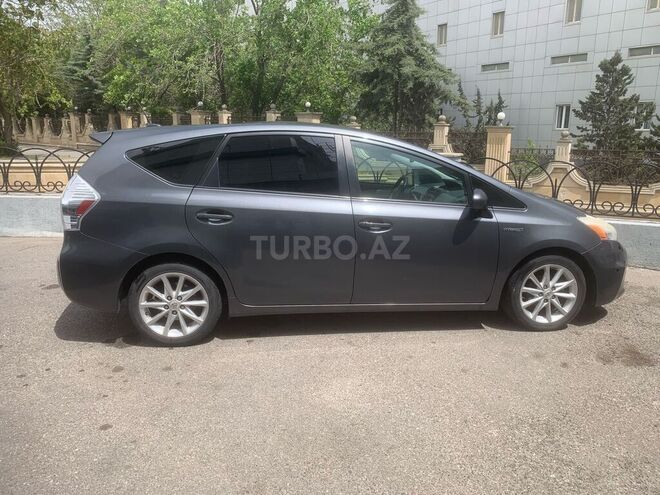 Toyota Prius V 2011, 241,402 km - 1.8 л - Bakı