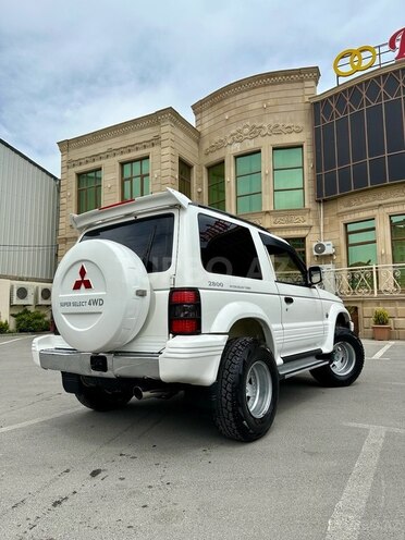 Mitsubishi Pajero 1996, 456,000 km - 2.8 л - Bakı