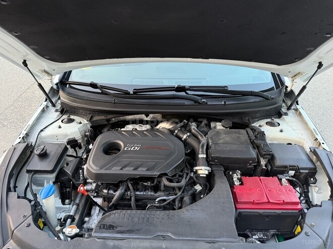 Hyundai Sonata-14