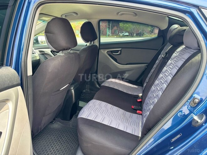 Hyundai Elantra 2015, 107,337 km - 1.8 l - Bakı