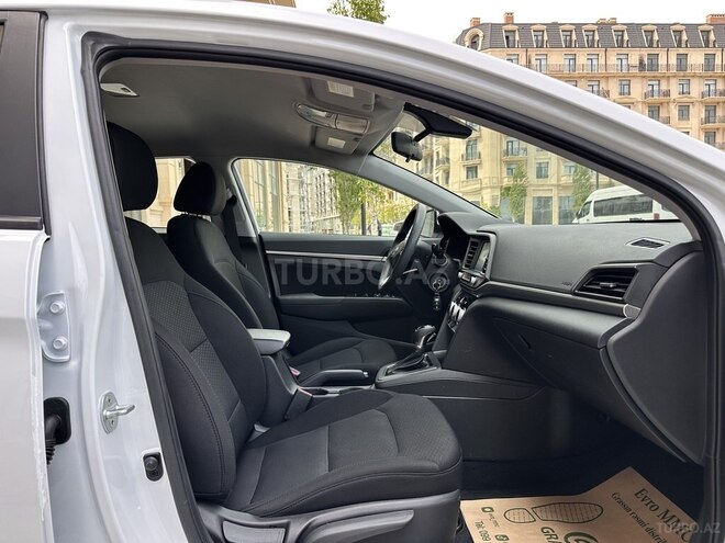 Hyundai Elantra 2020, 110,432 km - 2.0 l - Bakı
