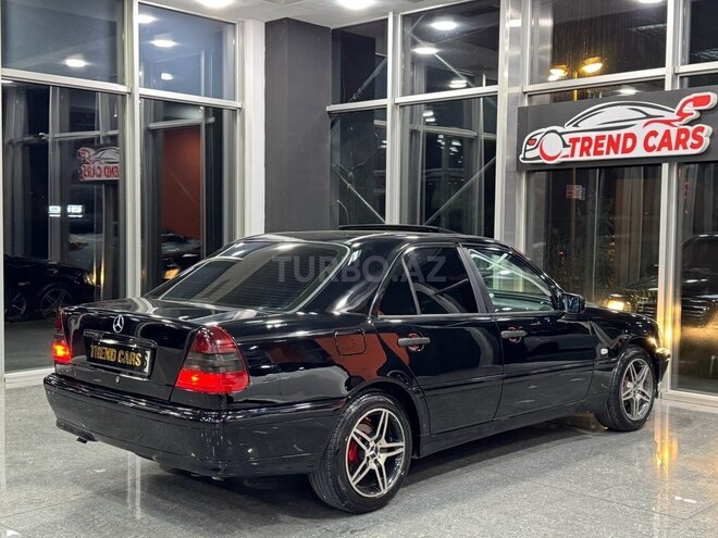 Mercedes C 180-7