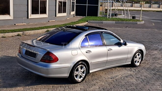 Mercedes E 220 d 2004, 382,573 km - 2.2 l - Bakı