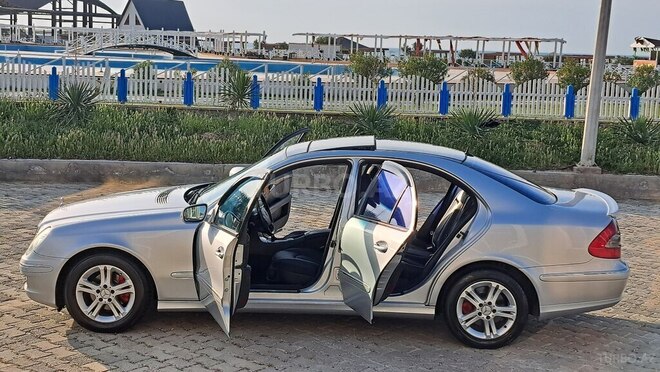 Mercedes E 220 d 2004, 382,573 km - 2.2 l - Bakı