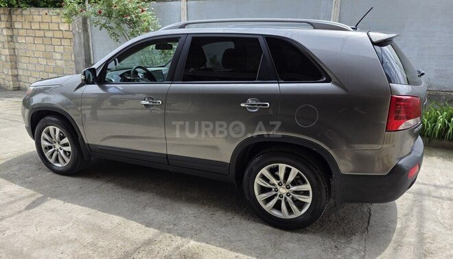 Kia Sorento 2009, 243,000 km - 2.0 l - Tovuz
