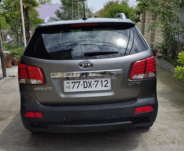 Kia Sorento 2009, 243,000 km - 2.0 l - Tovuz