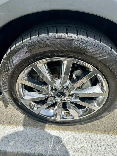 Kia Sorento-19