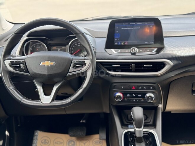 Chevrolet Tracker-10