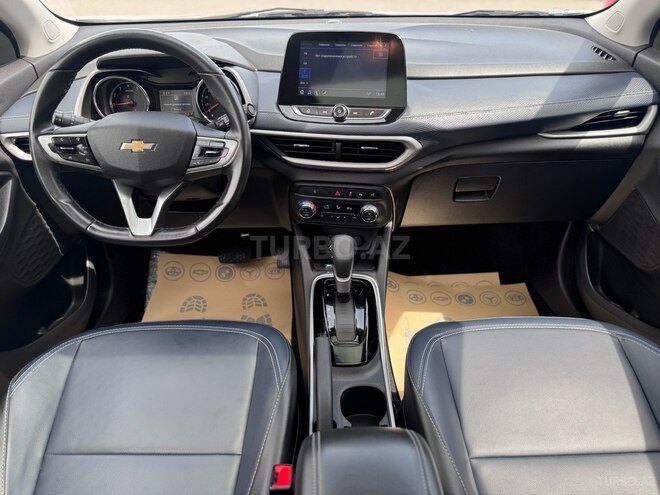 Chevrolet Tracker-8