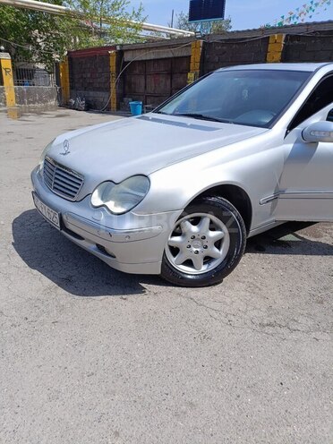 Mercedes C 200 2000, 370,000 km - 2.0 л - Bakı