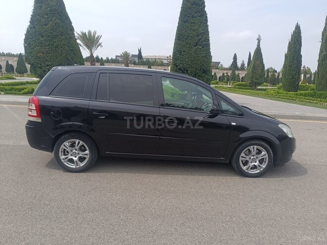 Opel Zafira 2008, 424,024 km - 1.7 l - Gədəbəy