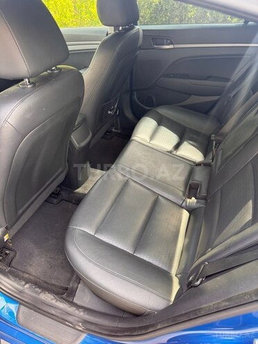 Hyundai Elantra 2016, 275,000 km - 2.0 л - Bakı