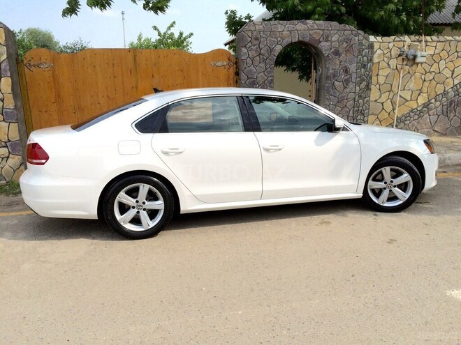 Volkswagen Passat 2013, 320,000 km - 2.5 l - Bakı