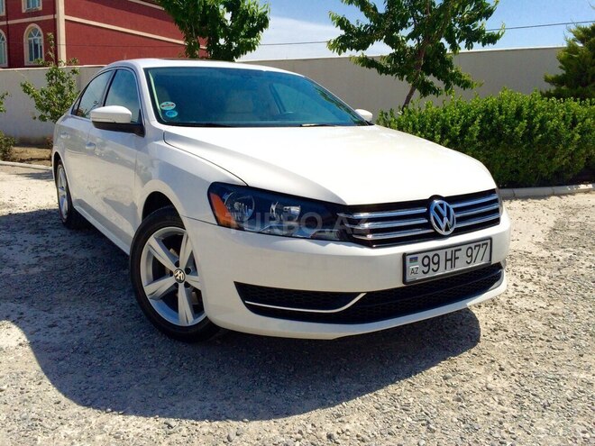 Volkswagen Passat 2013, 320,000 km - 2.5 l - Bakı