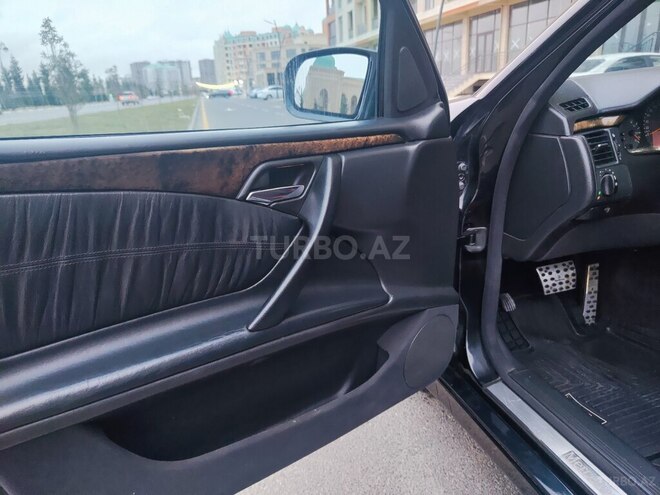 Mercedes E 320 2000, 277,000 km - 3.2 l - Sumqayıt