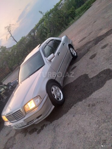 Mercedes C 180 2000, 291,463 km - 1.8 l - Bərdə